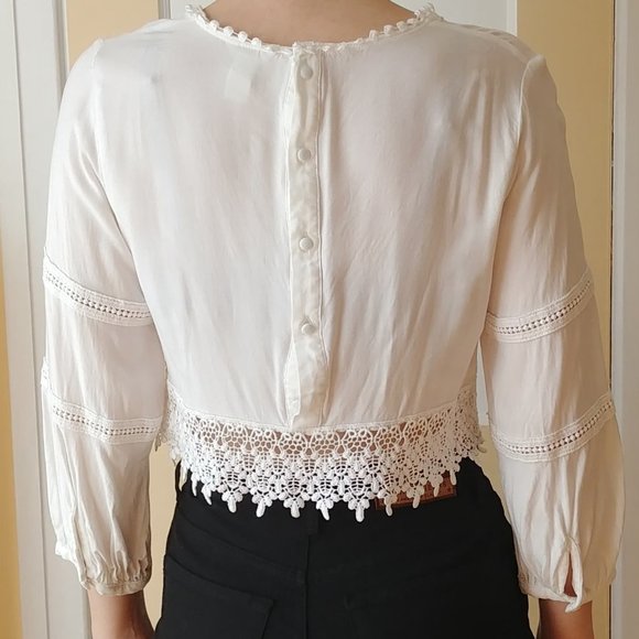 white lace crop top - Picture 2 of 5